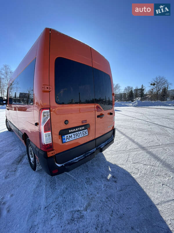 Мінівен Renault Master 2016 в Житомирі