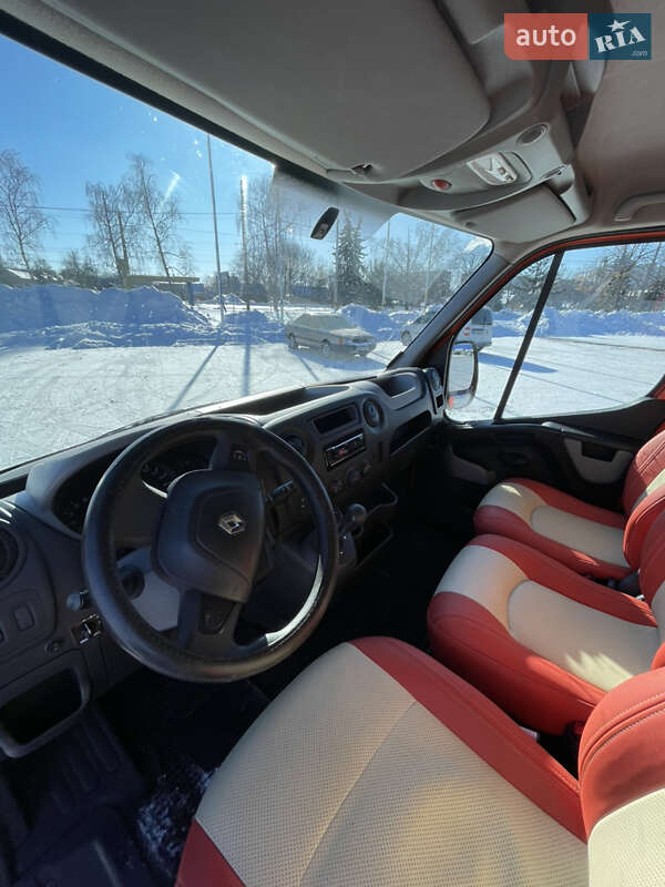 Мінівен Renault Master 2016 в Житомирі