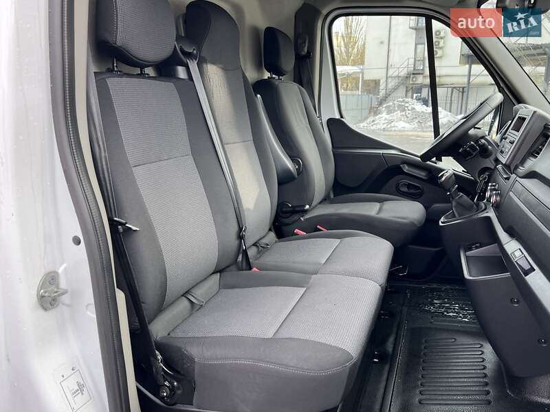 Грузовой фургон Renault Master 2020 в Луцке