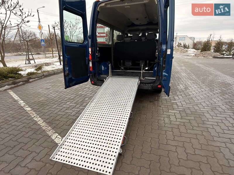 Микроавтобус Renault Master 2015 в Киеве фото 19 Микроавтобус Renault Master 2015 в Киеве