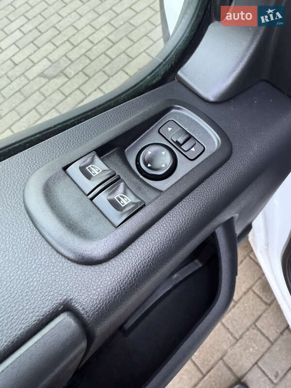 Вантажний фургон Renault Master 2022 в Дрогобичі