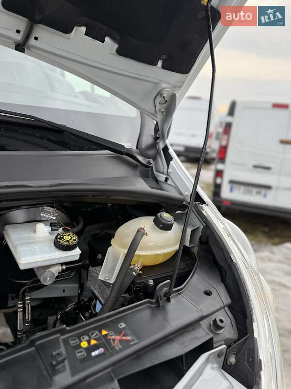 Мікроавтобус вантажний (до 3,5т) Renault Master 2018 в Рівному