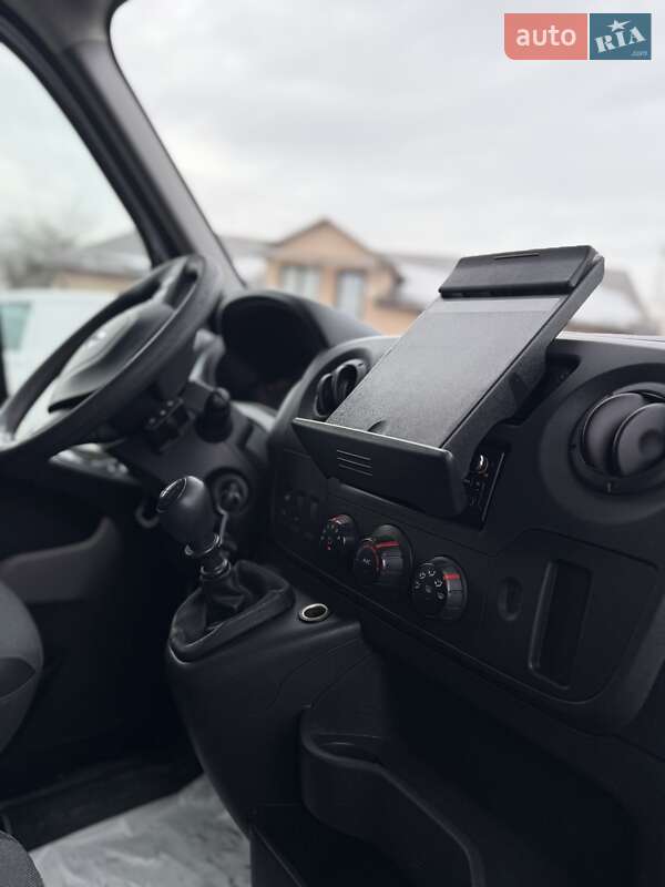 Мікроавтобус вантажний (до 3,5т) Renault Master 2018 в Рівному