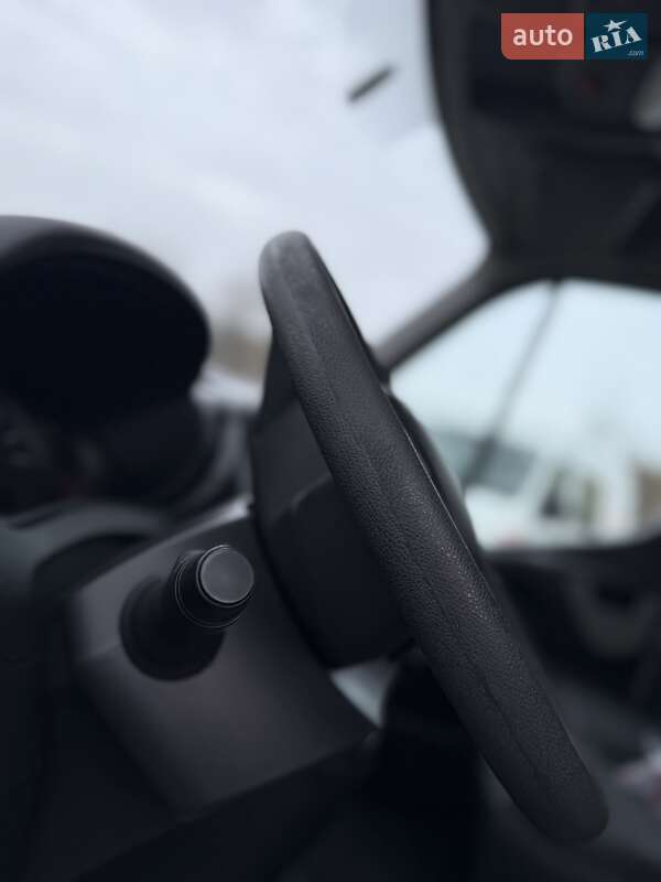 Мікроавтобус вантажний (до 3,5т) Renault Master 2018 в Рівному