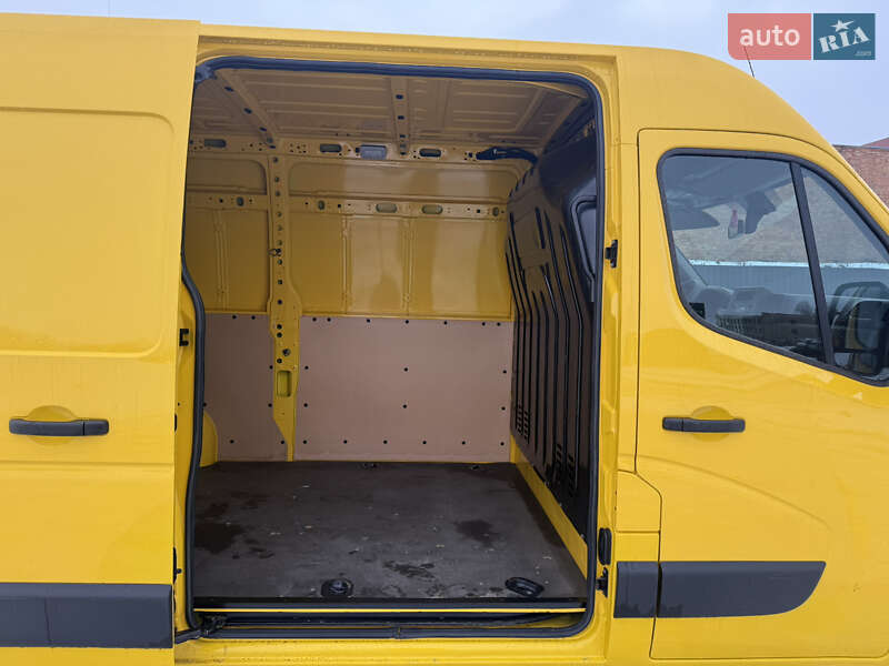 Вантажний фургон Renault Master 2022 в Луцьку