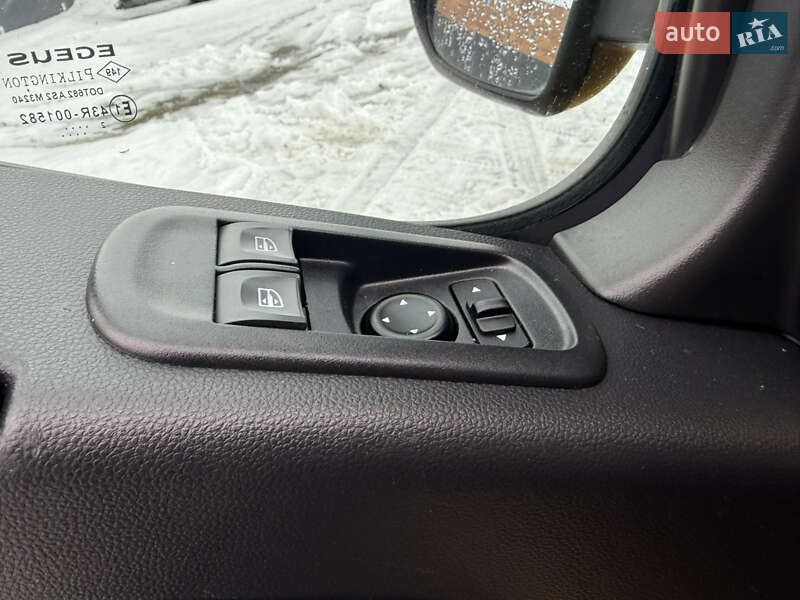 Вантажний фургон Renault Master 2022 в Луцьку