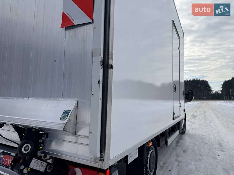 Грузовой фургон Renault Master 2022 в Киеве