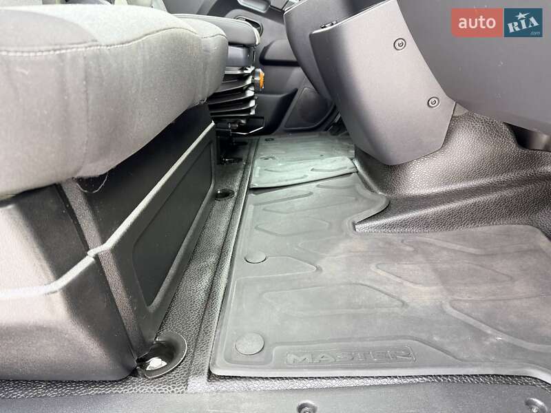 Грузовой фургон Renault Master 2022 в Киеве