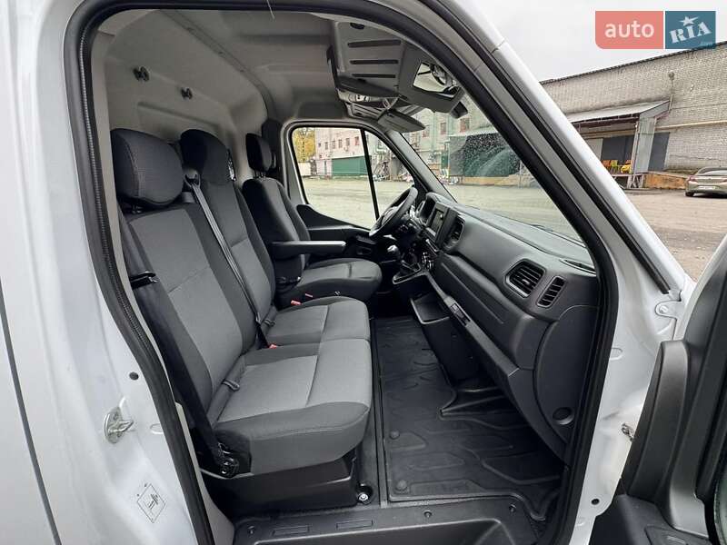 Мікроавтобус вантажний (до 3,5т) Renault Master 2021 в Дніпрі