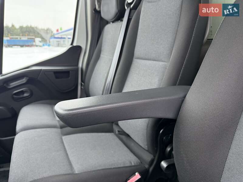 Грузовой фургон Renault Master 2019 в Киеве