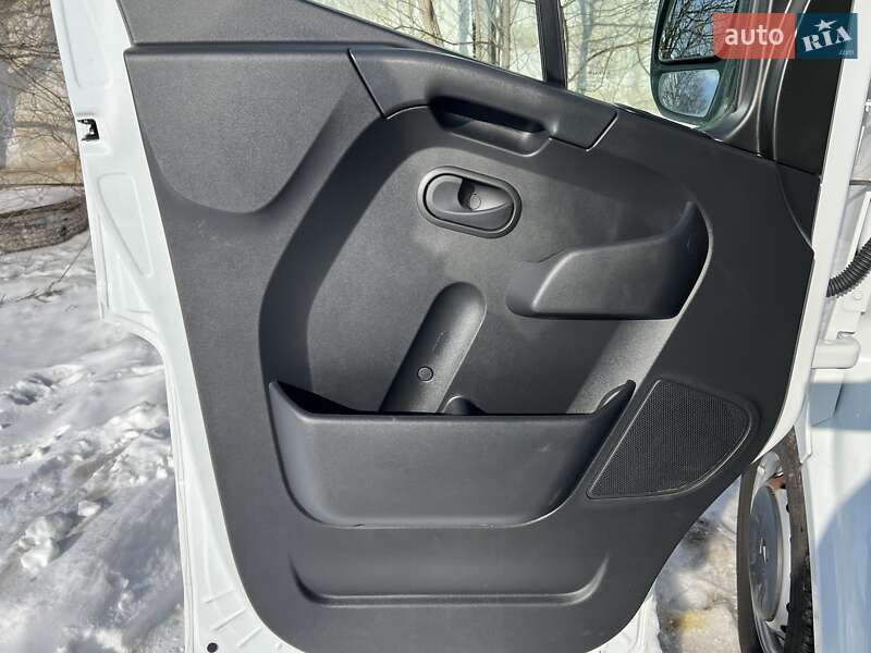 Грузовой фургон Renault Master 2023 в Луцке фото 28 Грузовой фургон Renault Master 2023 в Луцке