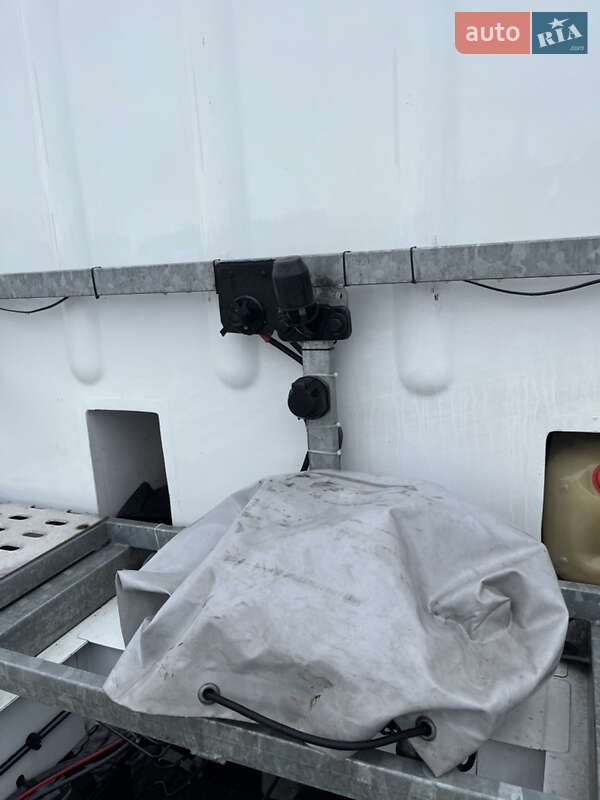 Евакуатор Renault Master 2016 в Львові