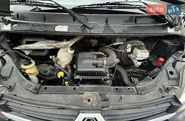 Грузовой фургон Renault Master 2009 в Умани