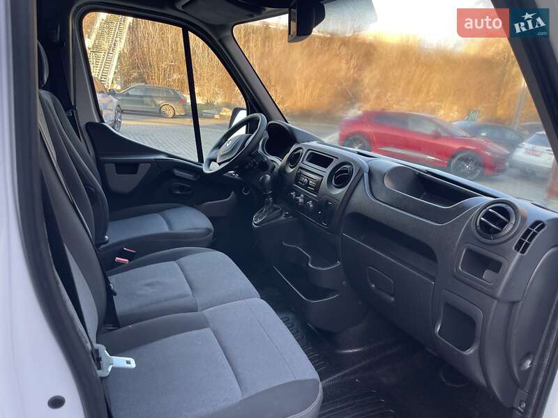 Вантажний фургон Renault Master 2018 в Луцьку