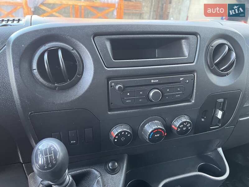 Вантажний фургон Renault Master 2018 в Луцьку