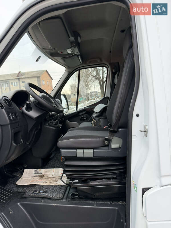 Тентованый Renault Master 2018 в Дубно