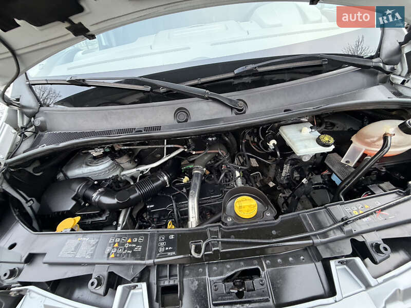 Тентованый Renault Master 2018 в Дубно