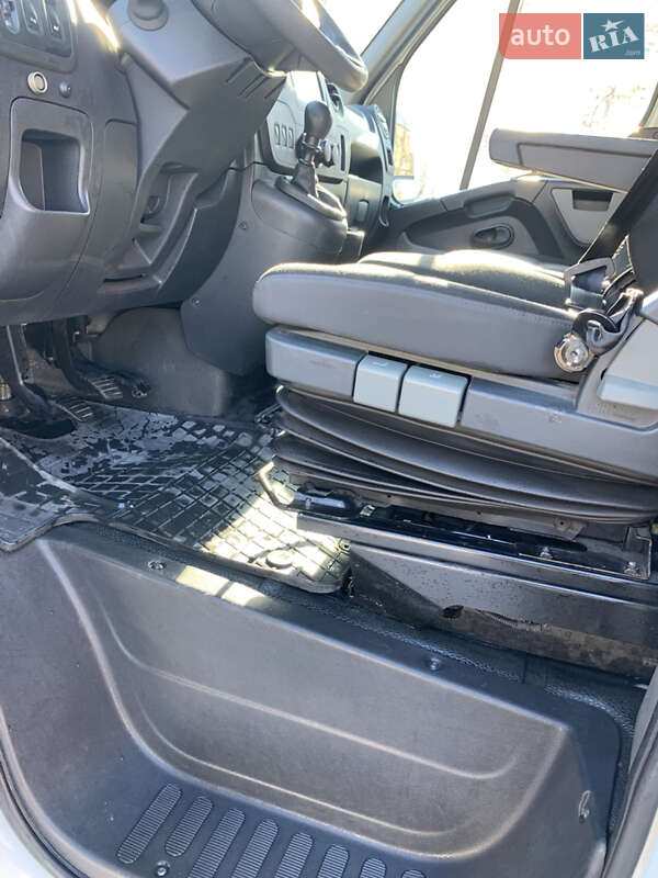 Грузовой фургон Renault Master 2017 в Харькове