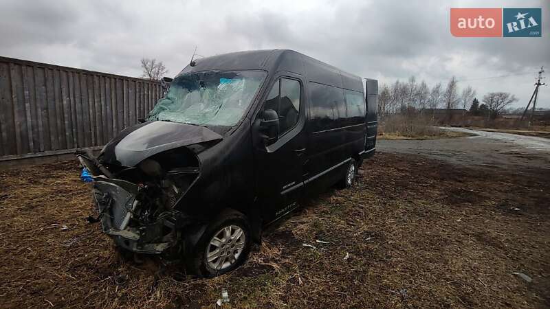 Грузопассажирский фургон Renault Master 2015 в Черновцах