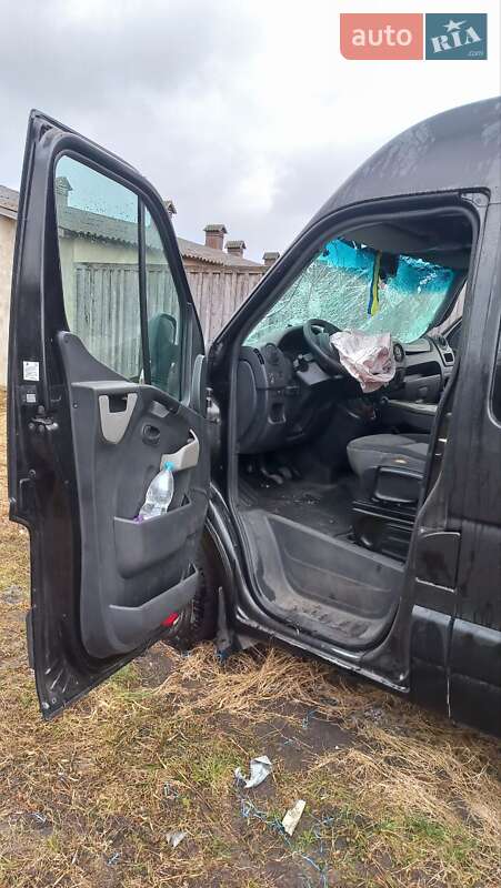 Грузопассажирский фургон Renault Master 2015 в Черновцах