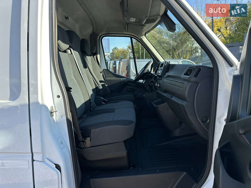 Грузовой фургон Renault Master 2020 в Ровно