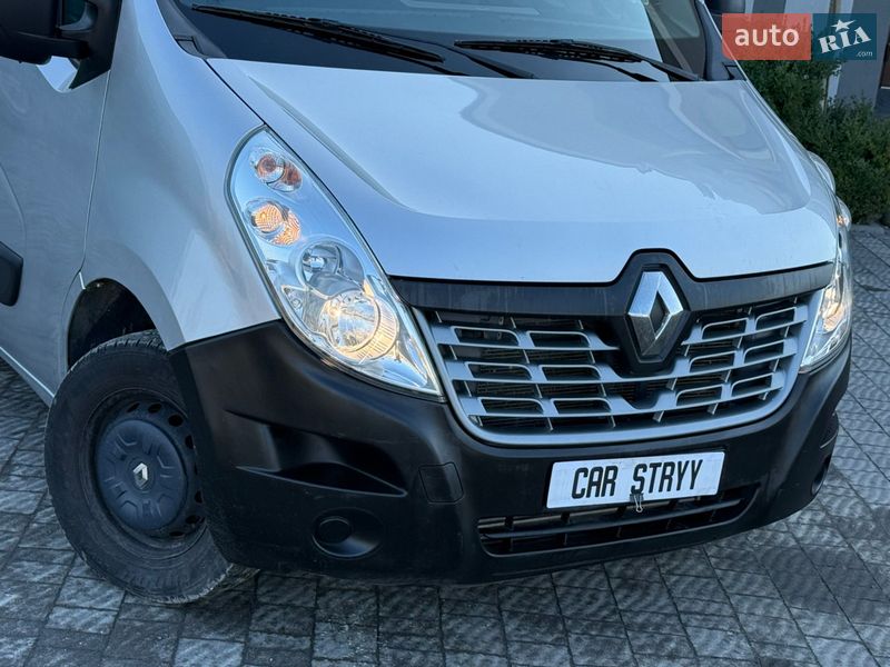 Вантажний фургон Renault Master 2019 в Стрию