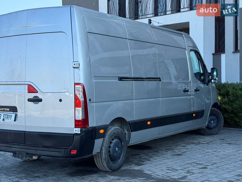Вантажний фургон Renault Master 2019 в Стрию
