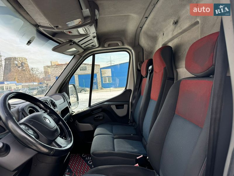 Грузовой фургон Renault Master 2016 в Киеве