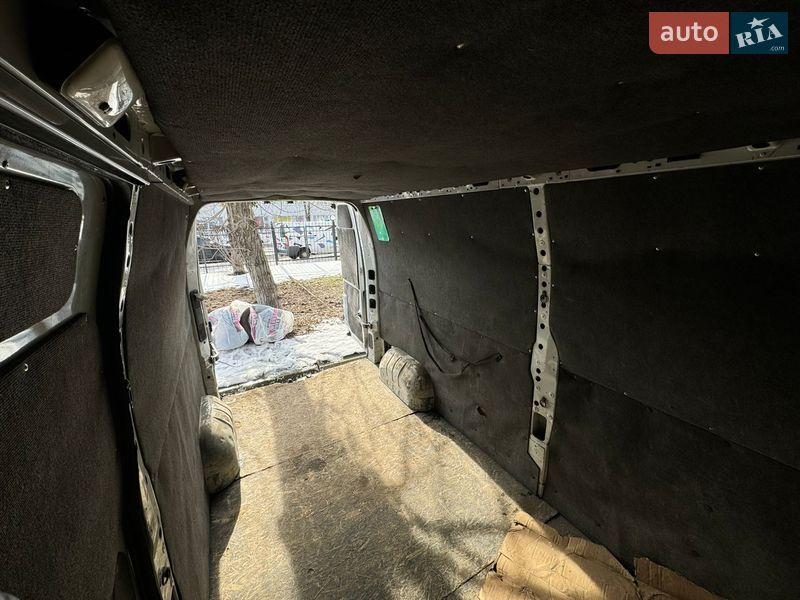 Грузовой фургон Renault Master 2016 в Киеве