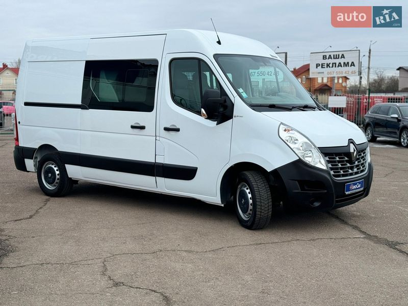 Вантажопасажирський фургон Renault Master 2017 в Києві