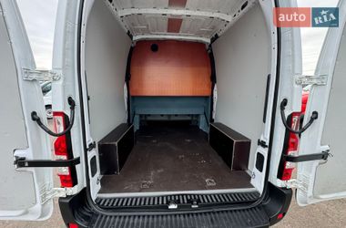 Грузопассажирский фургон Renault Master 2017 в Киеве