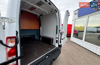Грузопассажирский фургон Renault Master 2017 в Киеве
