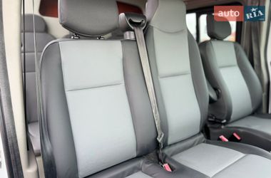 Грузопассажирский фургон Renault Master 2017 в Киеве
