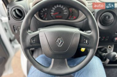 Грузопассажирский фургон Renault Master 2017 в Киеве