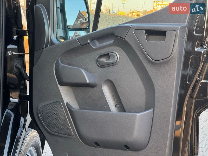 Грузовой фургон Renault Master 2019 в Стрые