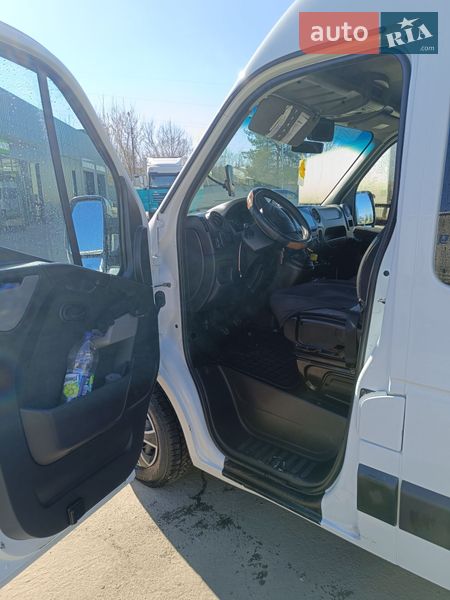 Минивэн Renault Master 2011 в Рава-Русской
