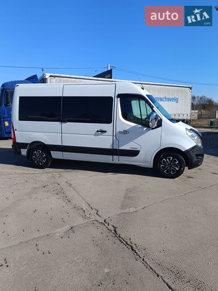 Минивэн Renault Master 2011 в Рава-Русской