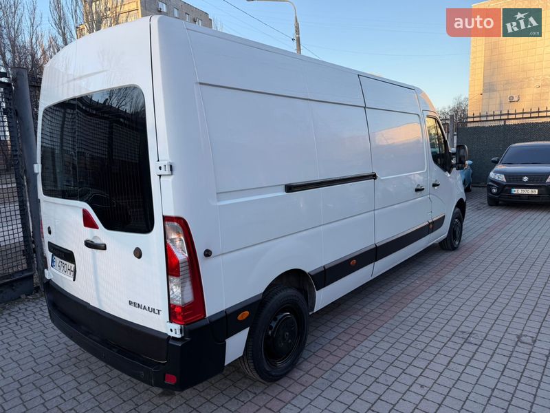 Вантажопасажирський фургон Renault Master 2016 в Запоріжжі