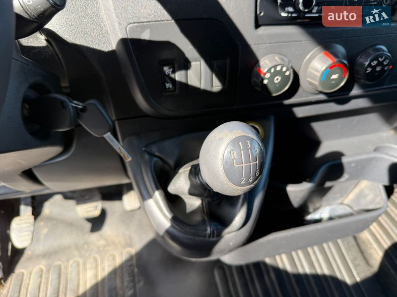 Тентованый Renault Master 2013 в Стрые