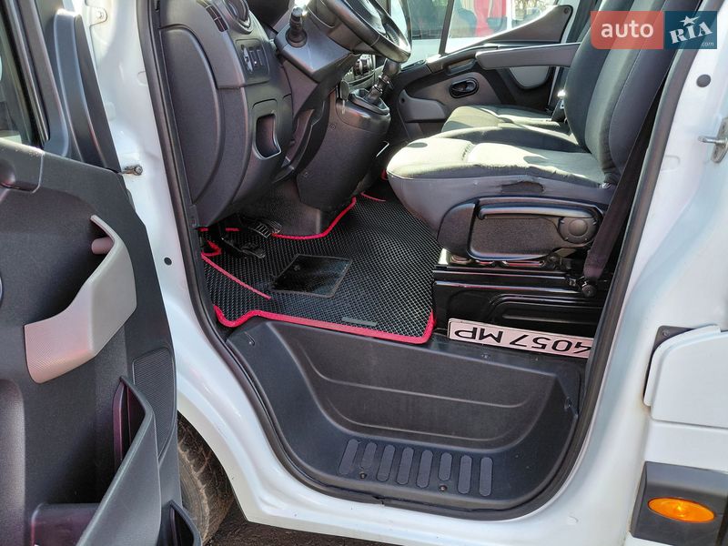 Грузовой фургон Renault Master 2015 в Ивано-Франковске