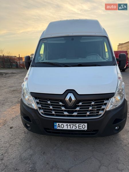 Грузовой фургон Renault Master 2017 в Мукачево