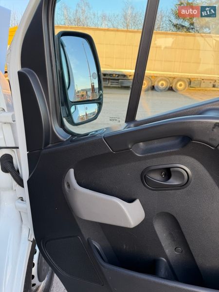 Грузовой фургон Renault Master 2017 в Мукачево