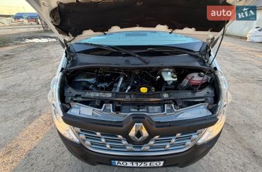 Грузовой фургон Renault Master 2017 в Мукачево