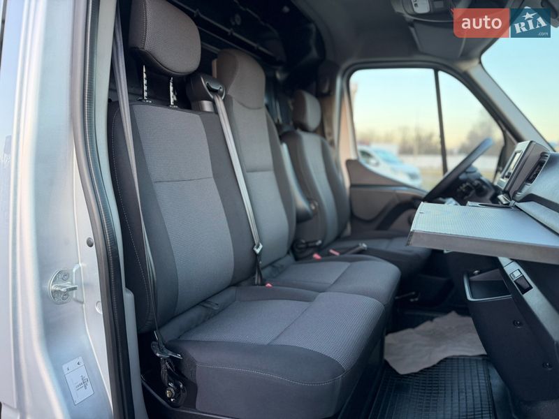 Грузовой фургон Renault Master 2021 в Дубно