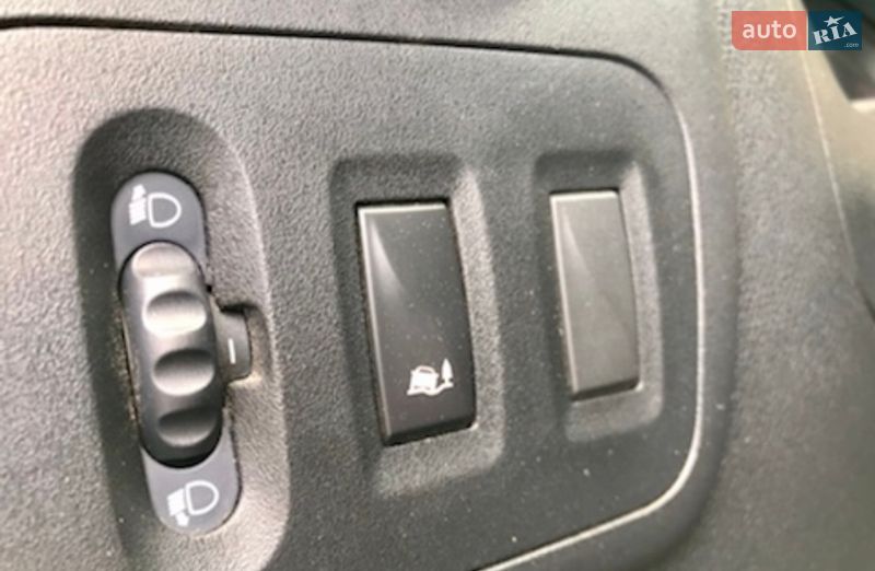 Вантажний фургон Renault Master 2016 в Львові