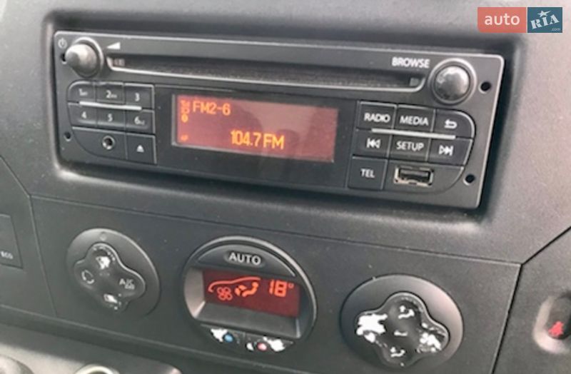 Вантажний фургон Renault Master 2016 в Львові