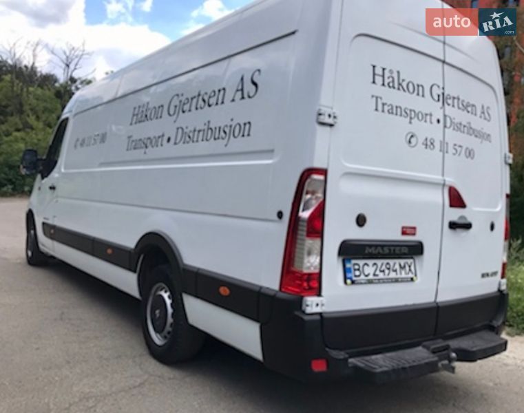 Вантажний фургон Renault Master 2016 в Львові