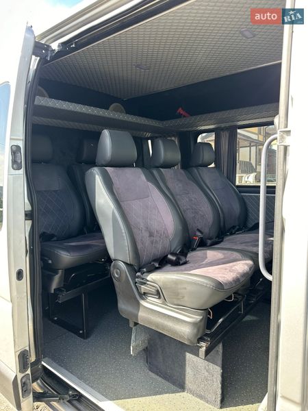 Мінівен Renault Master 2011 в Бережанах