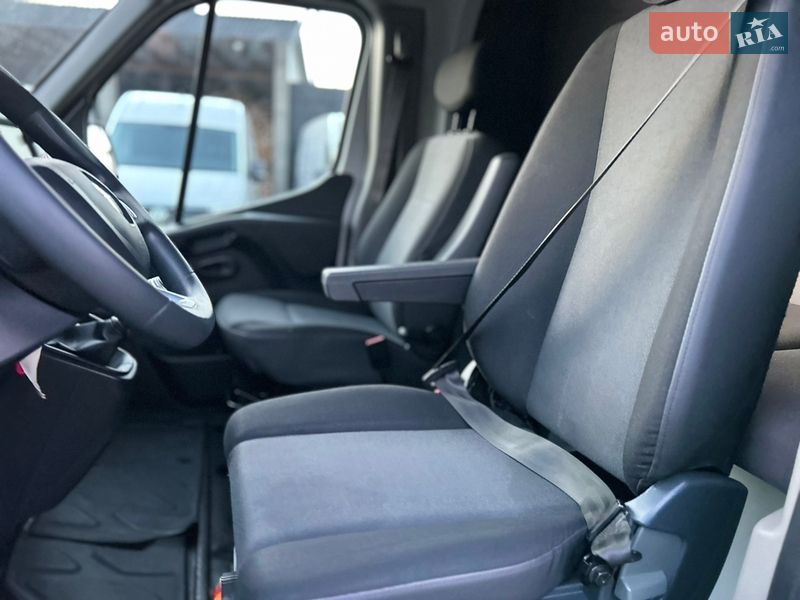 Тентованый Renault Master 2022 в Хусте