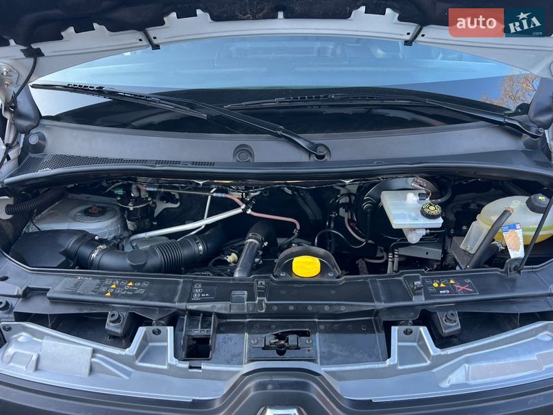 Другие грузовики Renault Master 2020 в Ровно